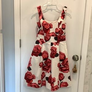 White House Black Market WHBM floral red roses rockabilly party dress size 0